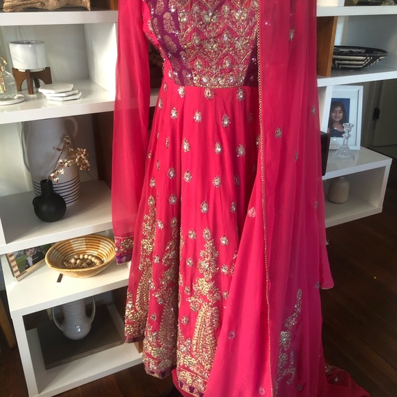 Anarkali Pajami suit. Selling as it doesn’t fit - Picture 6 of 9